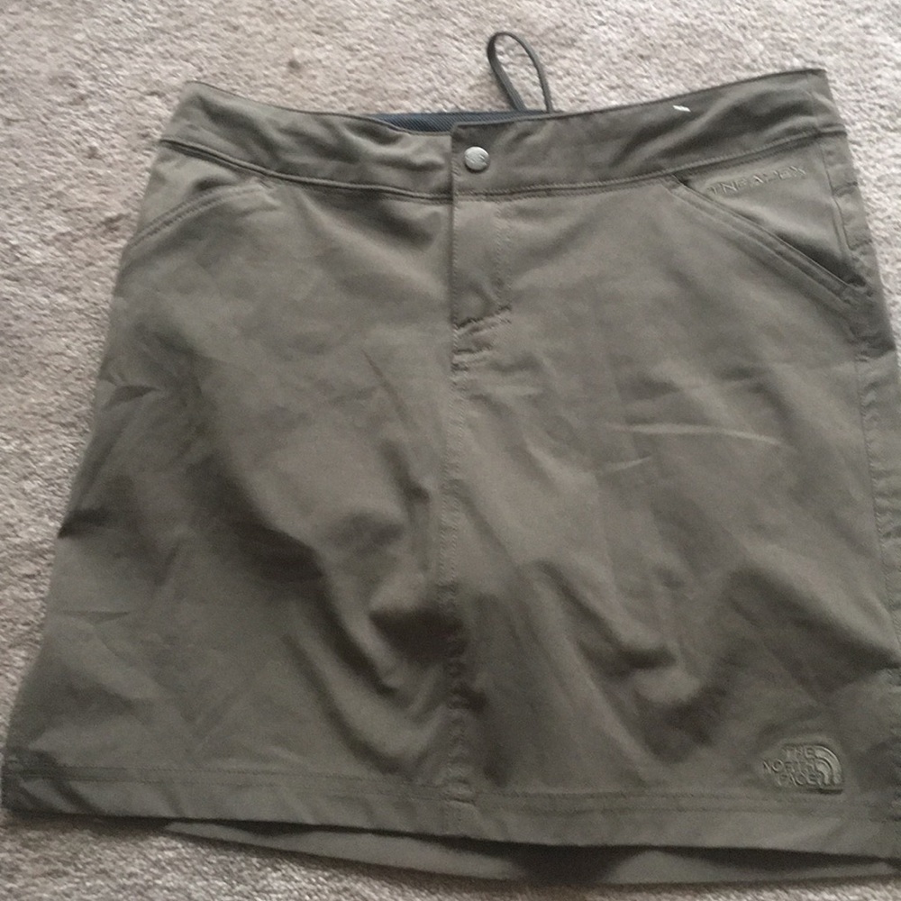 NWOT North Face Skort 4 Short Skirt